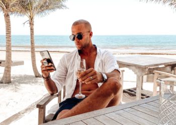 From Average Student to Millionaire Mentor: Jason Stone Tells All