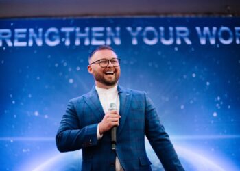 Eric McNeil and His Rise in Finance